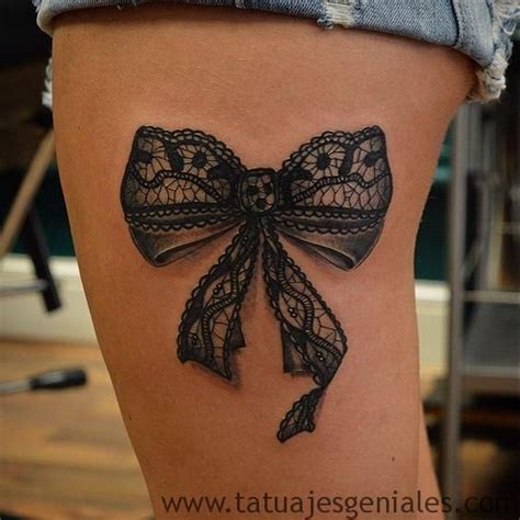 Significado del tatuaje de moños en las piernas